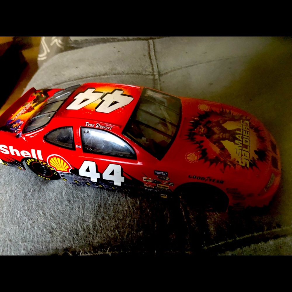 1998 tony stewart car